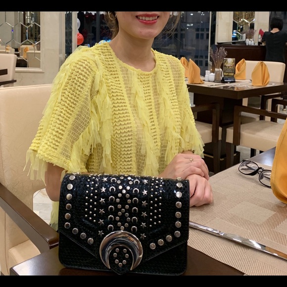 Top - Picture 4 of 5